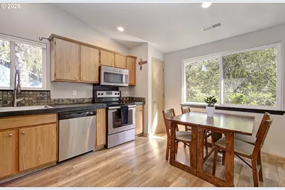 10517 NE 45th Ave, Vancouver, WA 98686 - Photo 9