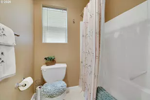 5584 NE Caddis Dr, Hillsboro, OR 97124 - Photo 17