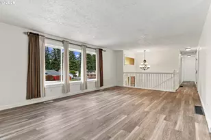 820 NE 168th Pl, Portland, OR 97230 - Photo 5