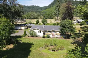 36991 Row River Rd, Cottage Grove, OR 97424 - Photo 25