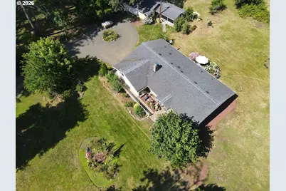 36991 Row River Rd, Cottage Grove, OR 97424 - Photo 19