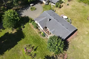 36991 Row River Rd, Cottage Grove, OR 97424 - Photo 19