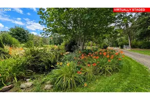 36991 Row River Rd, Cottage Grove, OR 97424 - Photo 23