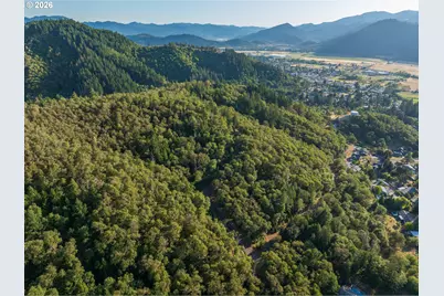 317 Aker Dr, Myrtle Creek, OR 97457 - Photo 47