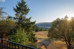 317 Aker Dr, Myrtle Creek, OR 97457 - Photo 37