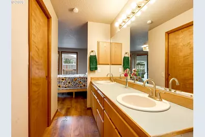 2315 NE 156th Pl, Portland, OR 97230 - Photo 25