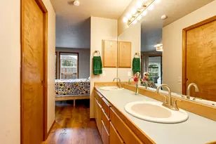 2315 NE 156th Pl, Portland, OR 97230 - Photo 25