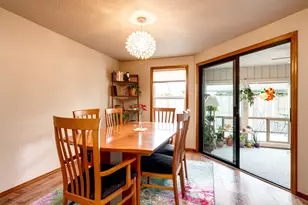 2315 NE 156th Pl, Portland, OR 97230 - Photo 9