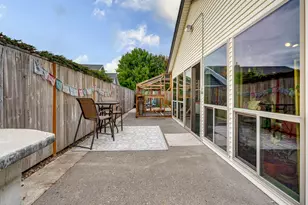 2315 NE 156th Pl, Portland, OR 97230 - Photo 31