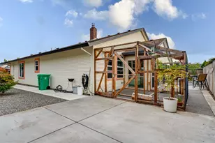 2315 NE 156th Pl, Portland, OR 97230 - Photo 35
