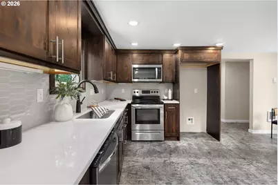 8687 SE 55th Ave, Portland, OR 97206 - Photo 11