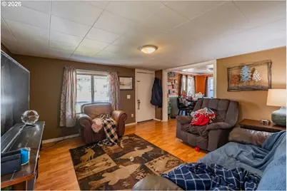 110 8th Ave, Sweet Home, OR 97386 - Photo 13