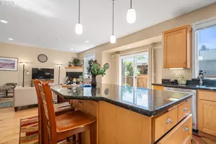 125 NE Lincoln St, Newport, OR 97365 - Photo 13