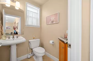 125 NE Lincoln St, Newport, OR 97365 - Photo 15