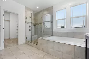 13540 SE Greenwood Ct, Clackamas, OR 97015 - Photo 25