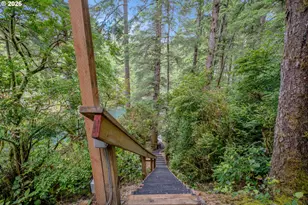 5323 Leavitt Lp, Florence, OR 97439 - Photo 41