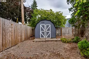 1733 Crescent Ave, Eugene, OR 97408 - Photo 35