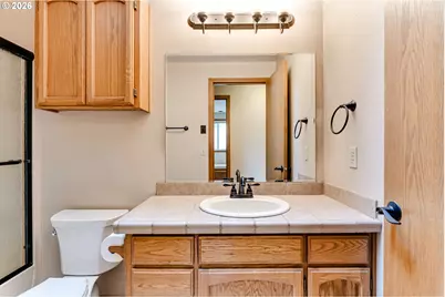 1733 Crescent Ave, Eugene, OR 97408 - Photo 23