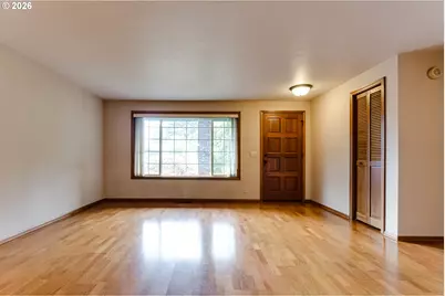 1733 Crescent Ave, Eugene, OR 97408 - Photo 7