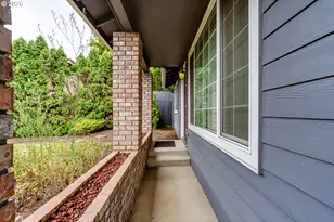 1733 Crescent Ave, Eugene, OR 97408 - Photo 3