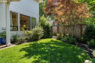 2136 5th Ave, West Linn, OR 97068 - Photo 31