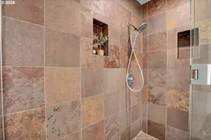 5672 S Riverpoint Ln, Portland, OR 97239 - Photo 37