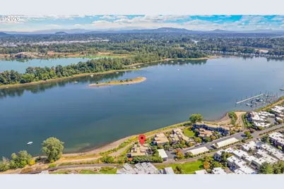 5672 S Riverpoint Ln, Portland, OR 97239 - Photo 45