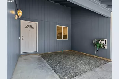 205 NW Loan Pl, Vancouver, WA 98665 - Photo 7