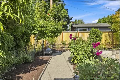 5370 SW Chestnut Ave, Beaverton, OR 97005 - Photo 23
