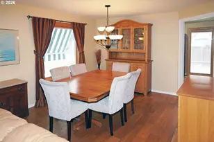 15603 NE Tillamook St, Portland, OR 97230 - Photo 9