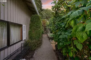 7860 SW Barnard Dr, Beaverton, OR 97007 - Photo 37