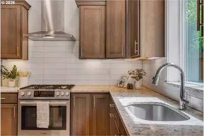 3014 SW Iowa St, Portland, OR 97239 - Photo 11