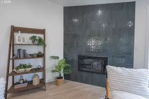 10047 SW 25th Ave, Portland, OR 97219 - Photo 7