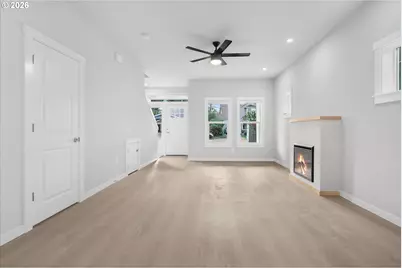 8778 N Newman Ave, Portland, OR 97203 - Photo 7