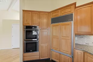 2707 Alder Ridge Dr, North Bend, OR 97459 - Photo 7
