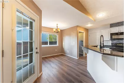 1621 SW 2nd St, Pendleton, OR 97801 - Photo 3