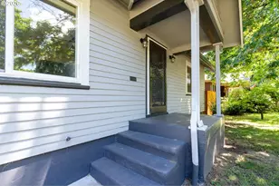 2307 NE Ainsworth St, Portland, OR 97211 - Photo 3