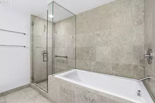 311 NW 12th Ave, Portland, OR 97209 - Photo 37