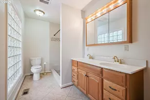 1327 18th Ave, Longview, WA 98632 - Photo 15
