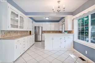 1327 18th Ave, Longview, WA 98632 - Photo 9