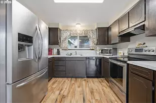 20070 SW Blanton St, Beaverton, OR 97078 - Photo 9