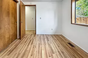 18513 SE Stephens St, Portland, OR 97233 - Photo 11