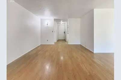 18513 SE Stephens St, Portland, OR 97233 - Photo 9