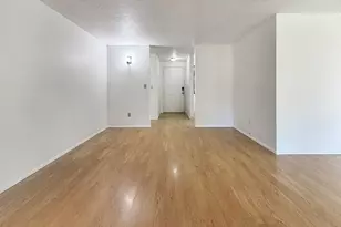 18513 SE Stephens St, Portland, OR 97233 - Photo 9