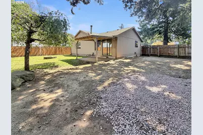 18513 SE Stephens St, Portland, OR 97233 - Photo 5