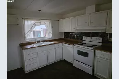 81876 Highway 395, Hermiston, OR 97838 - Photo 3