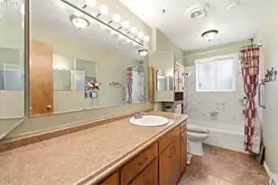 2478 Marion St, North Bend, OR 97459 - Photo 15