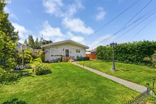 2478 Marion St, North Bend, OR 97459 - Photo 1