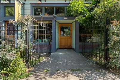 3039 SE Stark St, Portland, OR 97214 - Photo 9