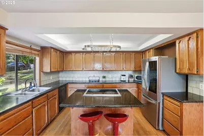 16110 NE 187th Ave, Brush Prairie, WA 98606 - Photo 9